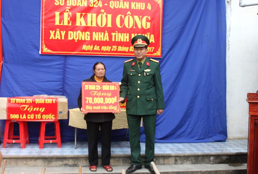 Xây dựng nhà tình nghĩa tặng gia đình chính sách