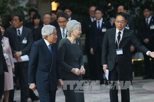 Nhà vua và Hoàng hậu Nhật Bản gặp mặt các nhân viên tình nguyện của JICA tại Việt Nam 