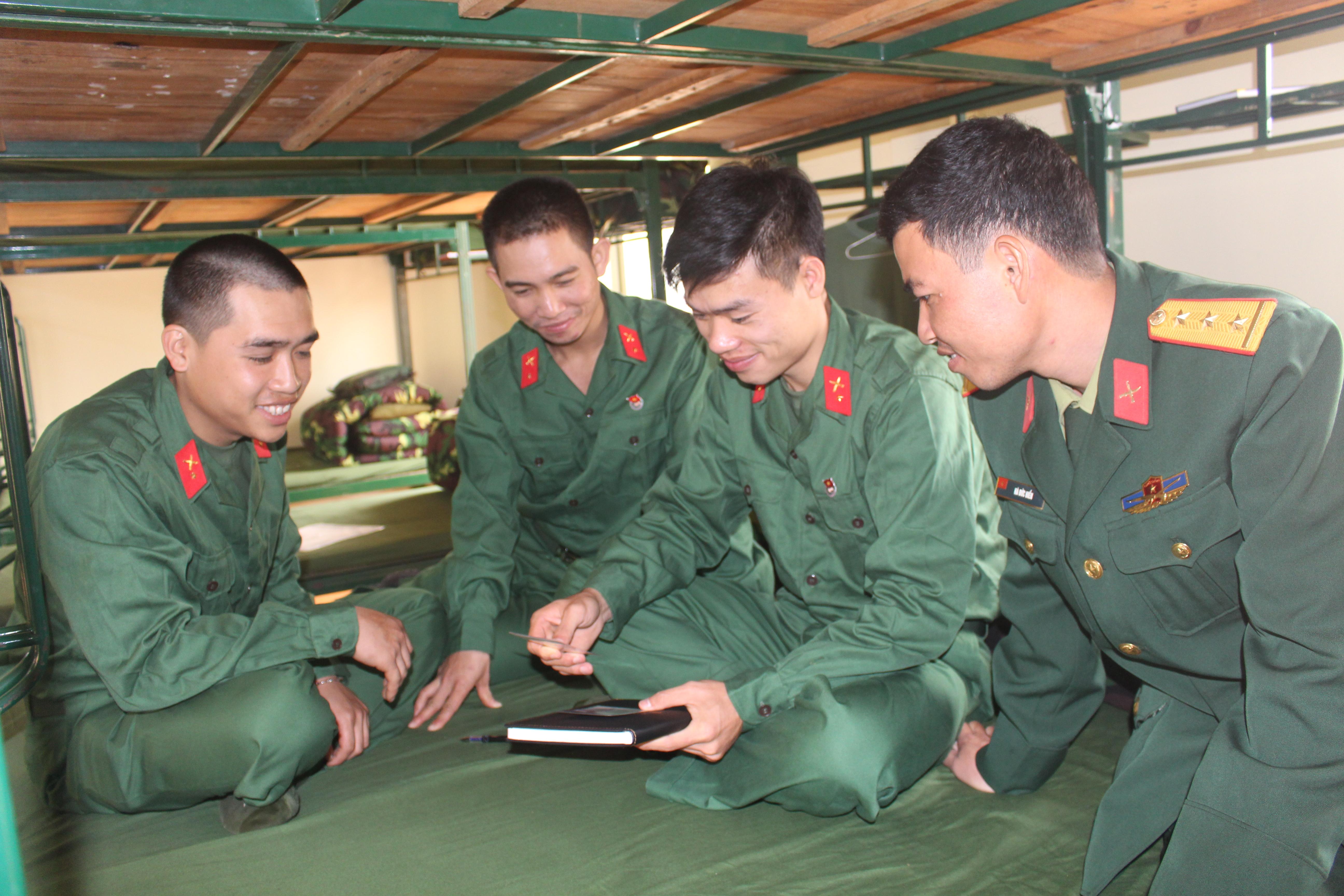 Quà tặng vợ trước ngày nhập ngũ