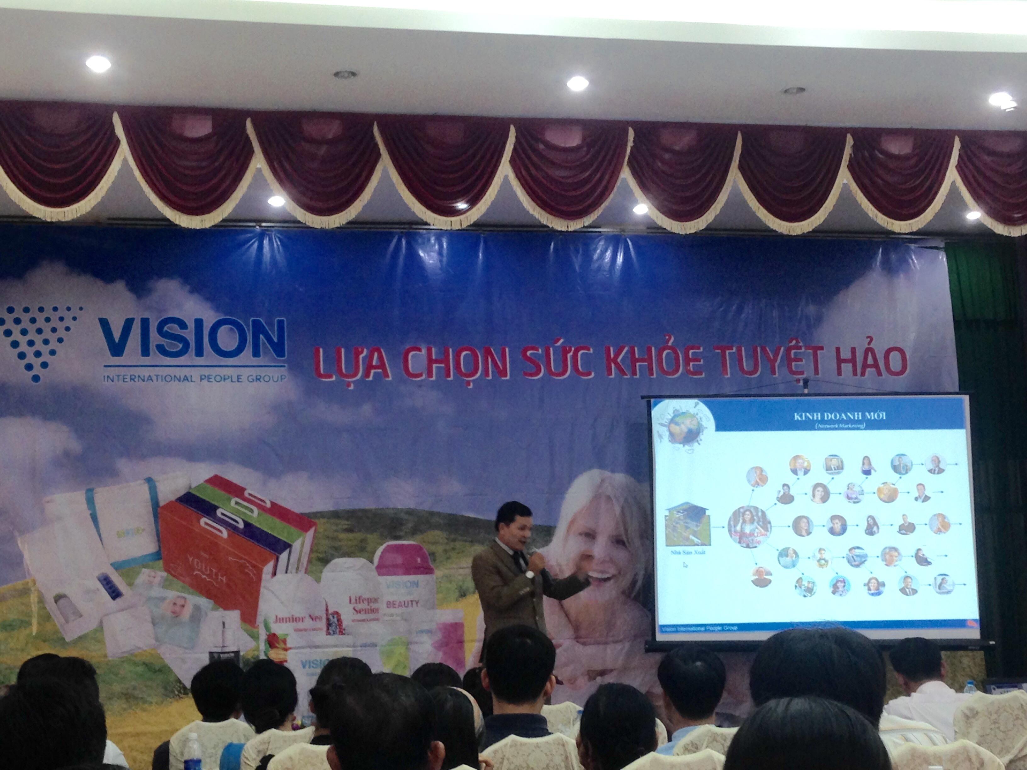 Thổi phồng sự thật để kinh doanh bất chính
