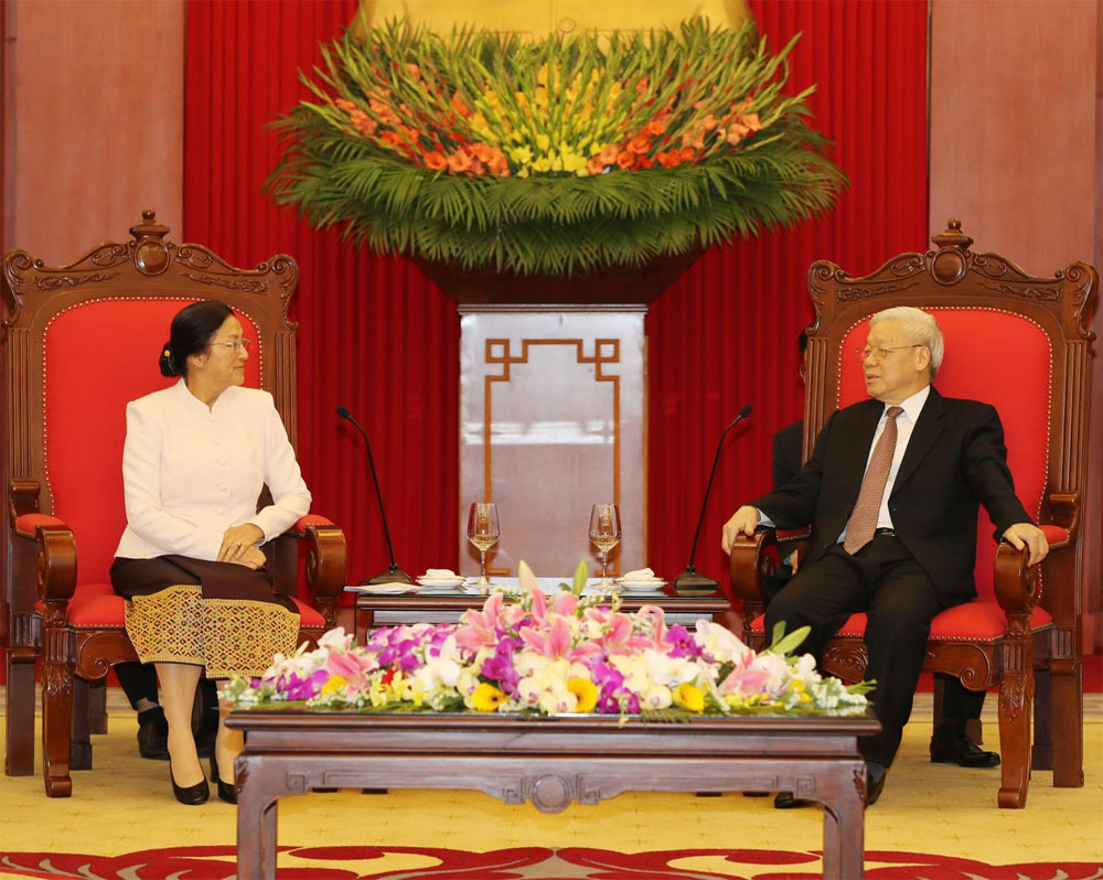 Lãnh đạo nước ta đón, tiếp Chủ tịch Quốc hội CHDCND Lào
