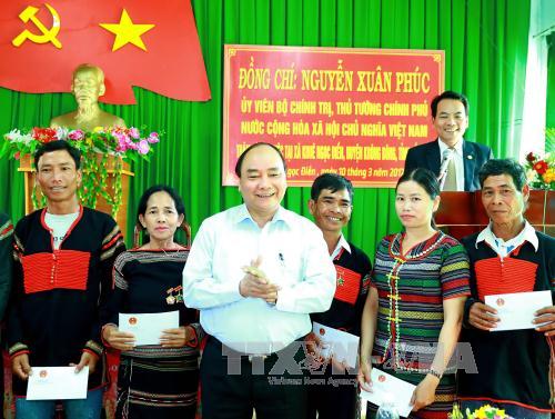 Thủ tướng Nguyễn Xuân Phúc thăm bà con xã Khuê Ngọc Điền, huyện Krông Bông, Đăk Lăk