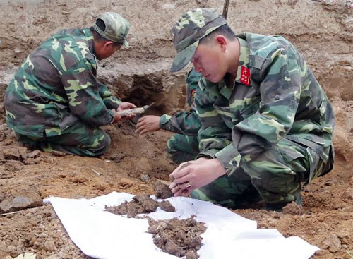 Đào móng xây nhà phát hiện hài cốt liệt sĩ 
