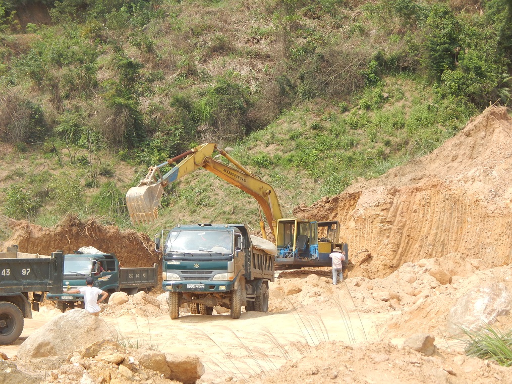 Thông tin từ đường dây nóng
