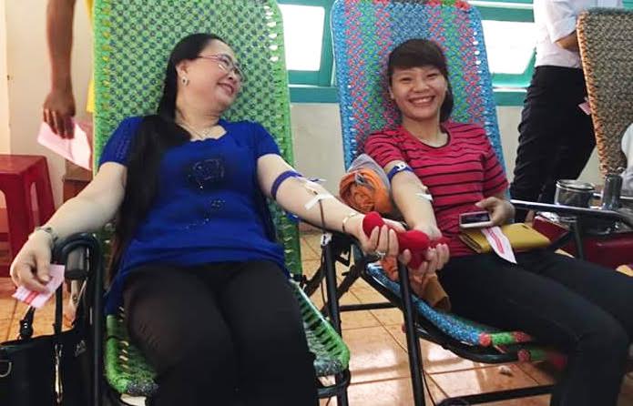 400 người dân huyện Chư Sê tham gia hiến máu tình nguyện