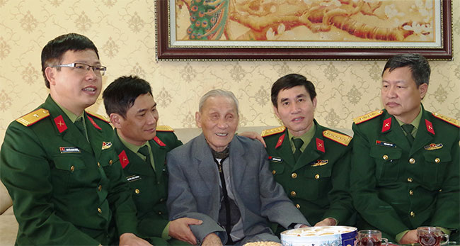 Nhớ về những ngày đầu tiên
