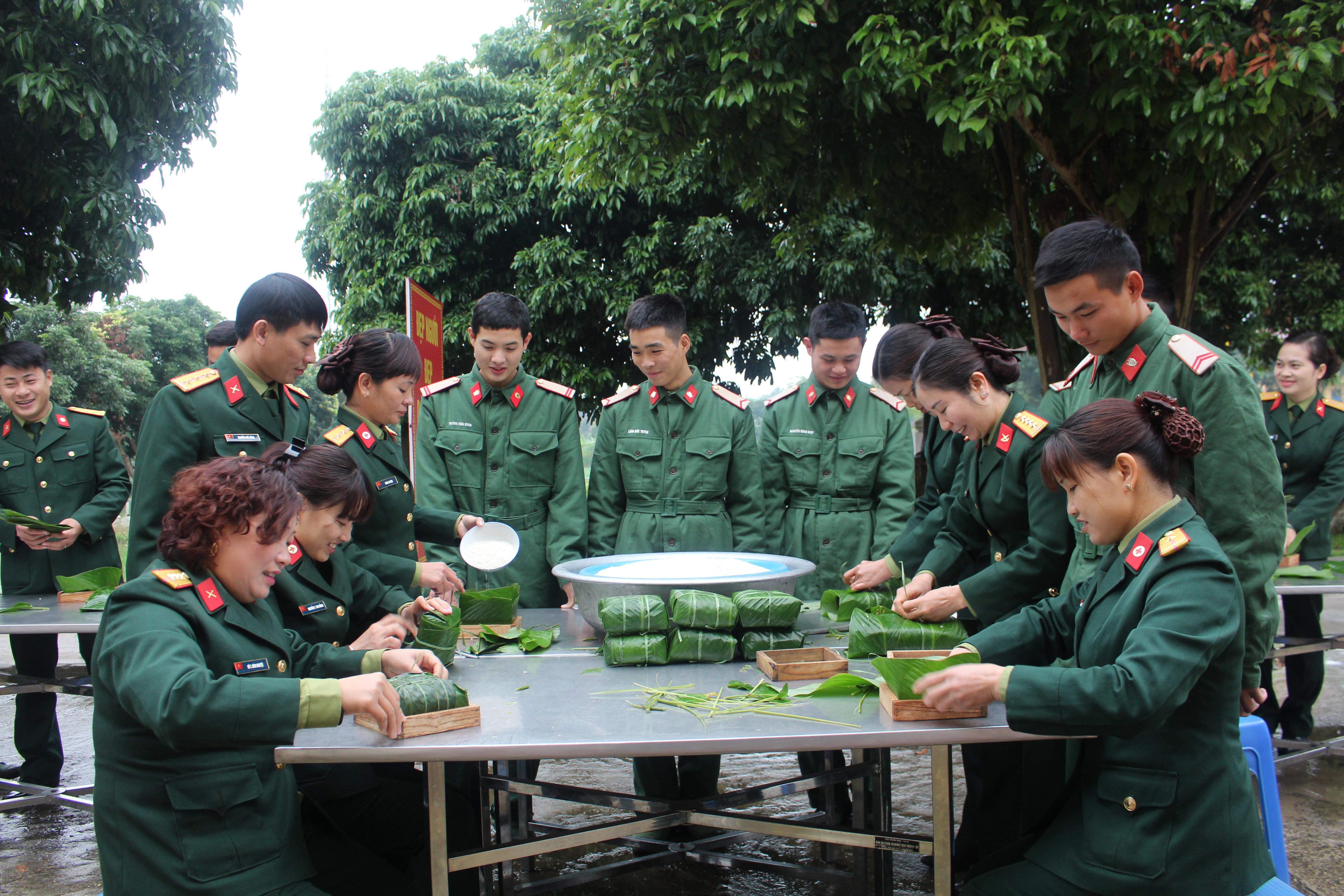 Những nữ quân nhân “hai giỏi”