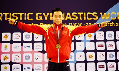 Lê Thanh Tùng đoạt HC vàng Cúp Thể dục dụng cụ Thế giới
