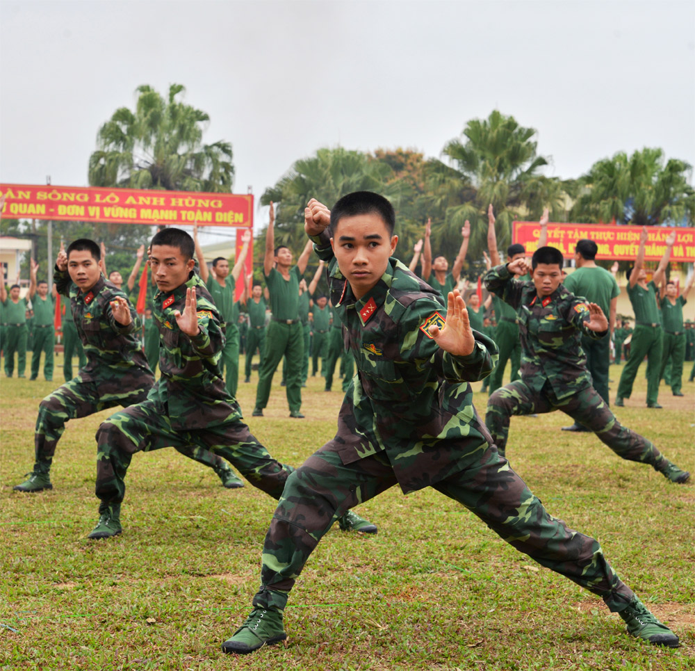 “Thư sinh giỏi võ”
