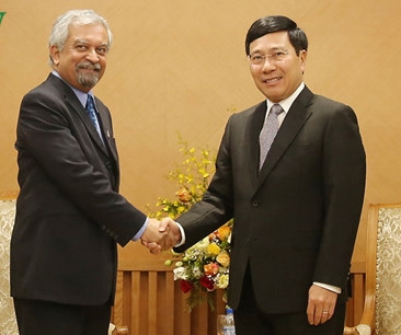Phó thủ tướng, Bộ trưởng Ngoại giao Phạm Bình Minh tiếp Điều phối viên thường trú, Trưởng Đại diện UNDP tại Việt Nam 
