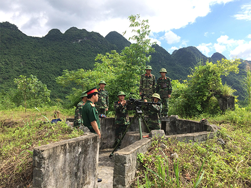 Học Bác để thi đua