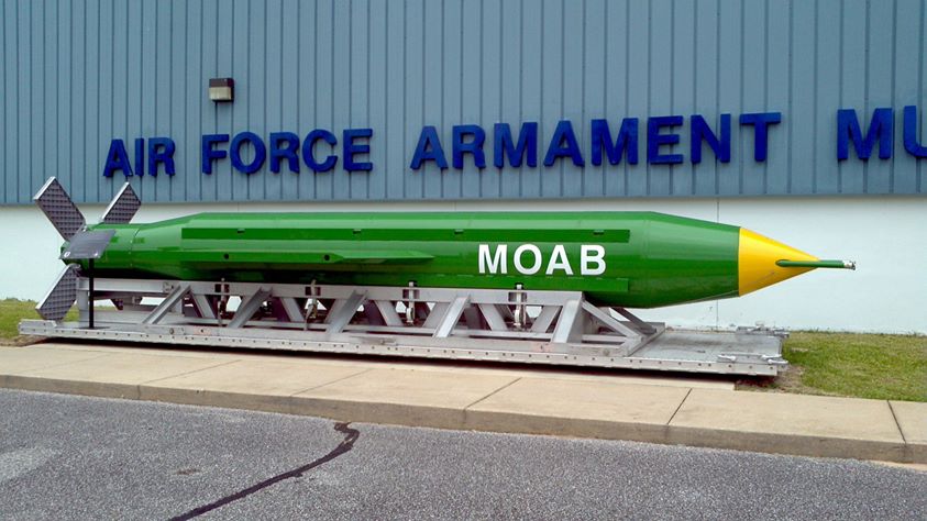 Mỹ lần đầu tiên sử dụng “mẹ của các loại bom”
