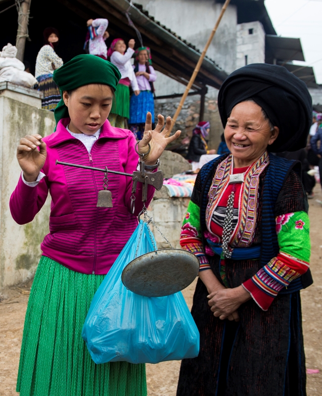 Công bằng trong mua bán, trao đổi.