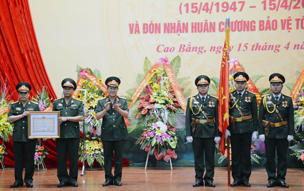 LLVT tỉnh Cao Bằng kỷ niệm 70 năm Ngày truyền thống