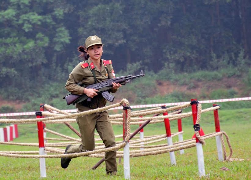 Nhanh chóng cơ động vượt qua chướng ngại vật.