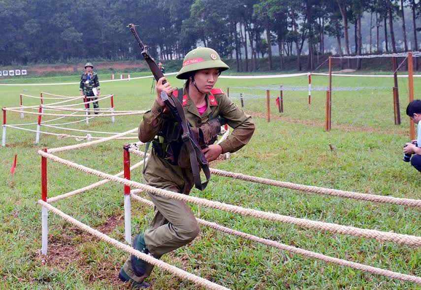Tăng tốc về đích cũng mạnh mẽ không kém gì các nam sinh.