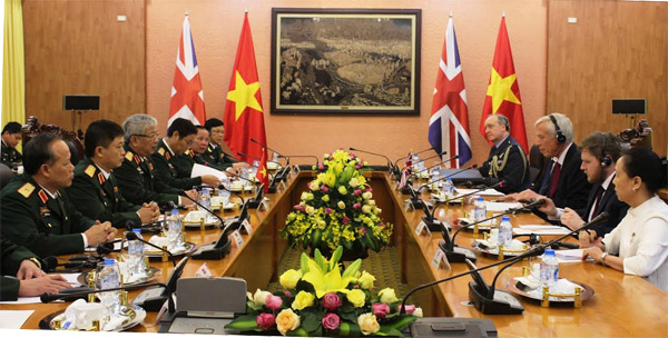 Thúc đẩy hợp tác giữa hai Bộ Quốc phòng Việt Nam và Anh

