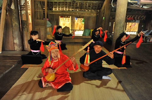 Già làng, nghệ nhân hiến kế “cứu” bản sắc văn hóa dân tộc thiểu số