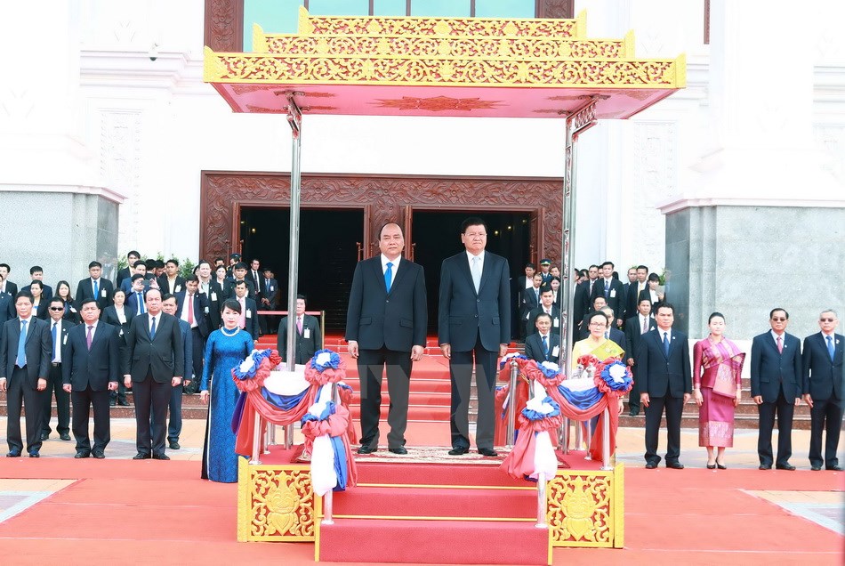 Báo chí Lào: Chuyến thăm của Thủ tướng Nguyễn Xuân Phúc làm sâu sắc hơn quan hệ Việt Nam - Lào anh em
