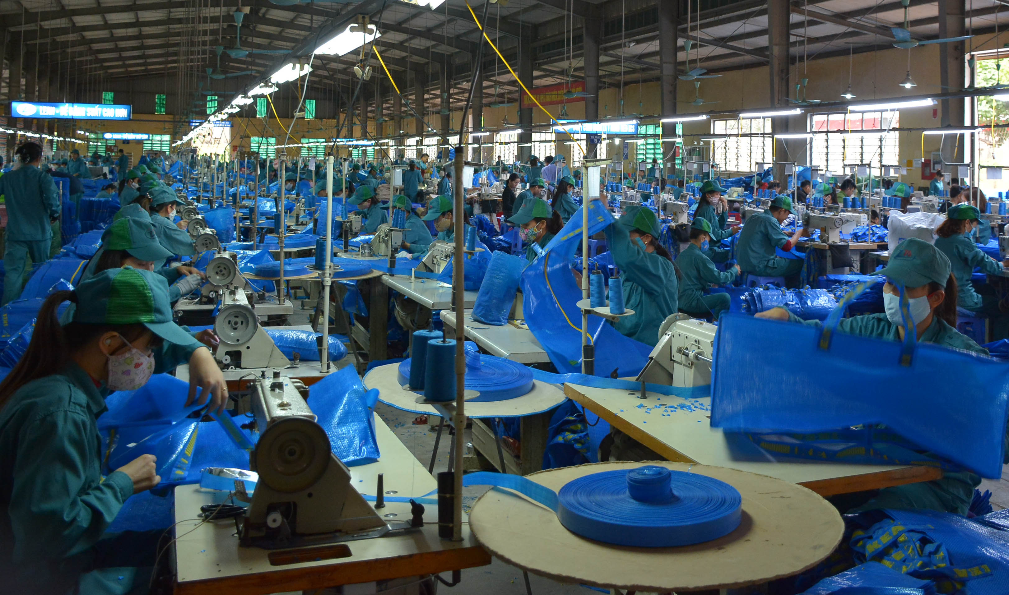 Tự hào giai cấp công nhân Việt Nam
