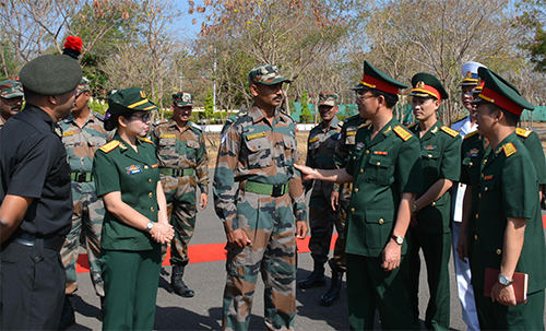 Bài 2: Xây dựng đội ngũ sĩ quan trẻ toàn diện, đa năng
