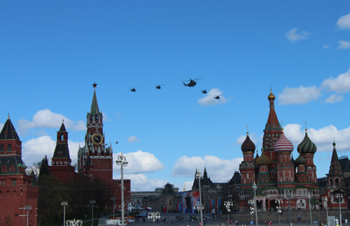 Không quân Nga diễn tập chuẩn bị cho Lễ kỷ niệm Ngày Chiến thắng phát-xít Đức