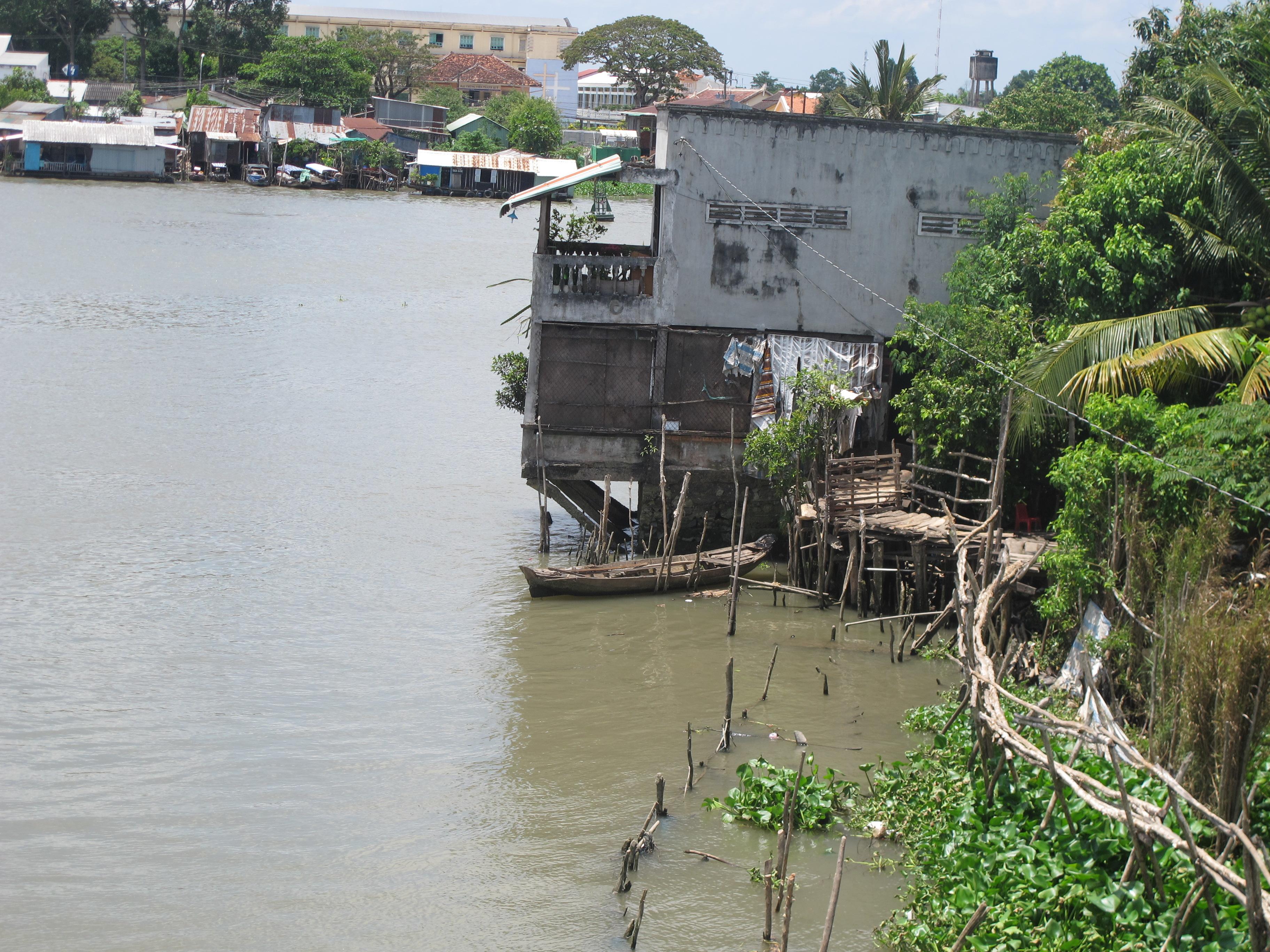 Khắc phục những bất cập trên tuyến giao thông đường thủy ở Cần Thơ
