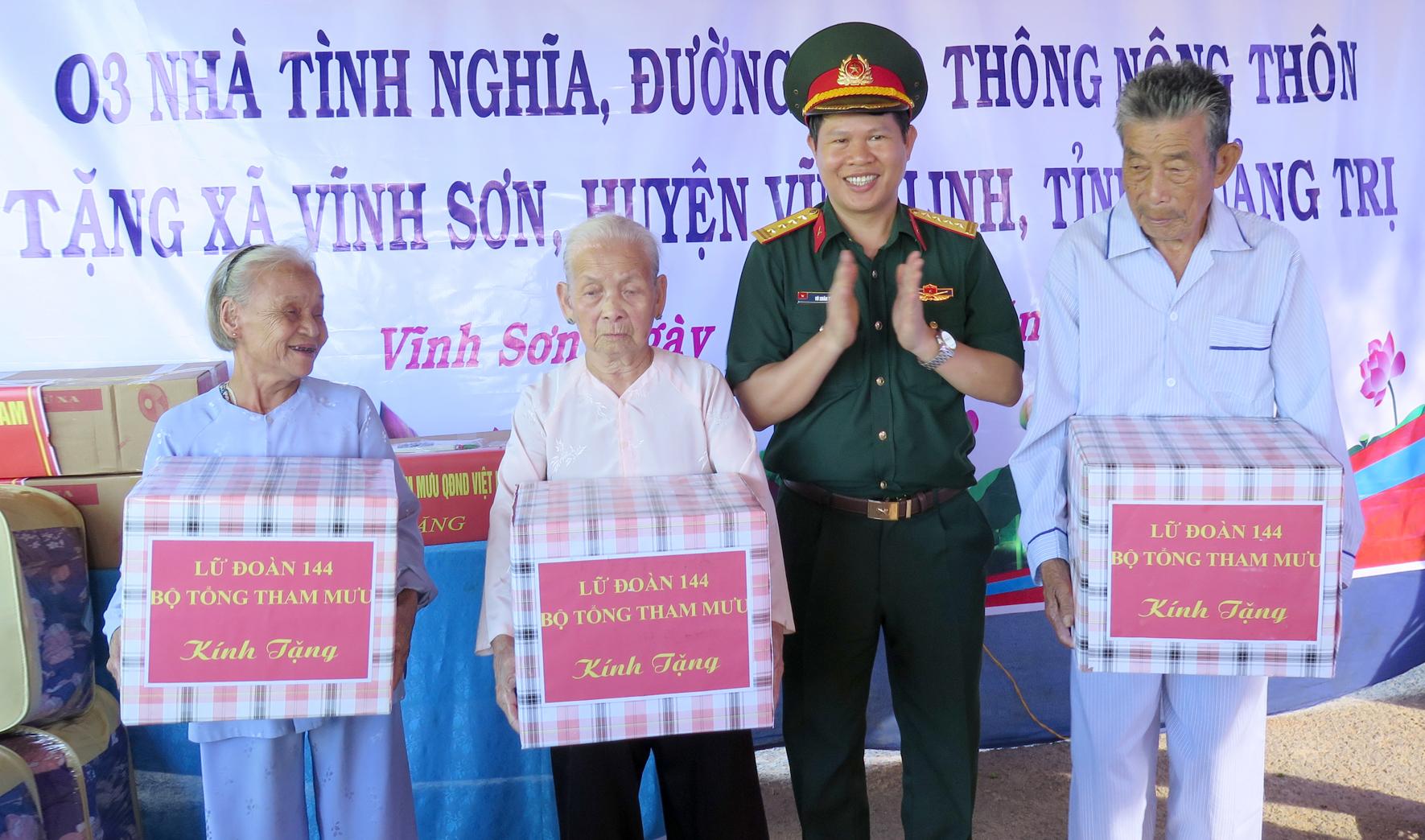 Nghĩa tình và trách nhiệm chính trị của cán bộ, chiến sĩ quân đội
