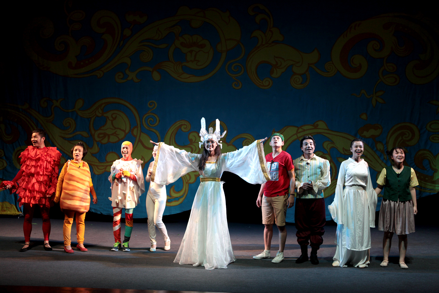 Nhà hát Tuổi trẻ công diễn vở kịch thiếu nhi “Con chim xanh”