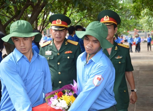 Gia Lai: Đón, truy điệu và an táng 29 hài cốt các liệt sĩ quân tình nguyện Việt Nam hy sinh tại Cam-pu-chia