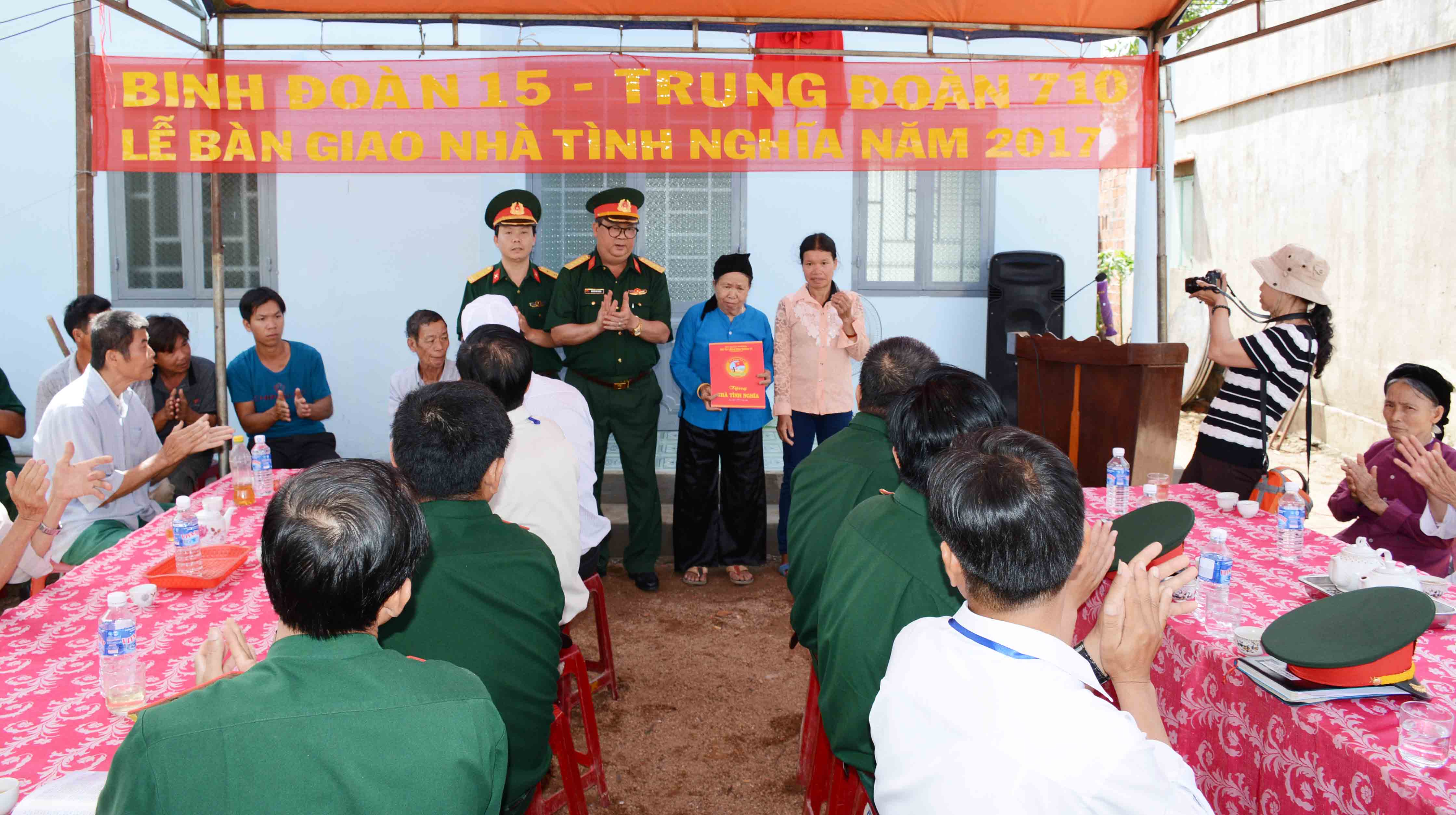 Trung đoàn 710: Khánh thành và bàn giao nhà đoàn kết cho gia đình liệt sĩ