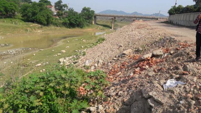 Thông tin từ đường dây nóng