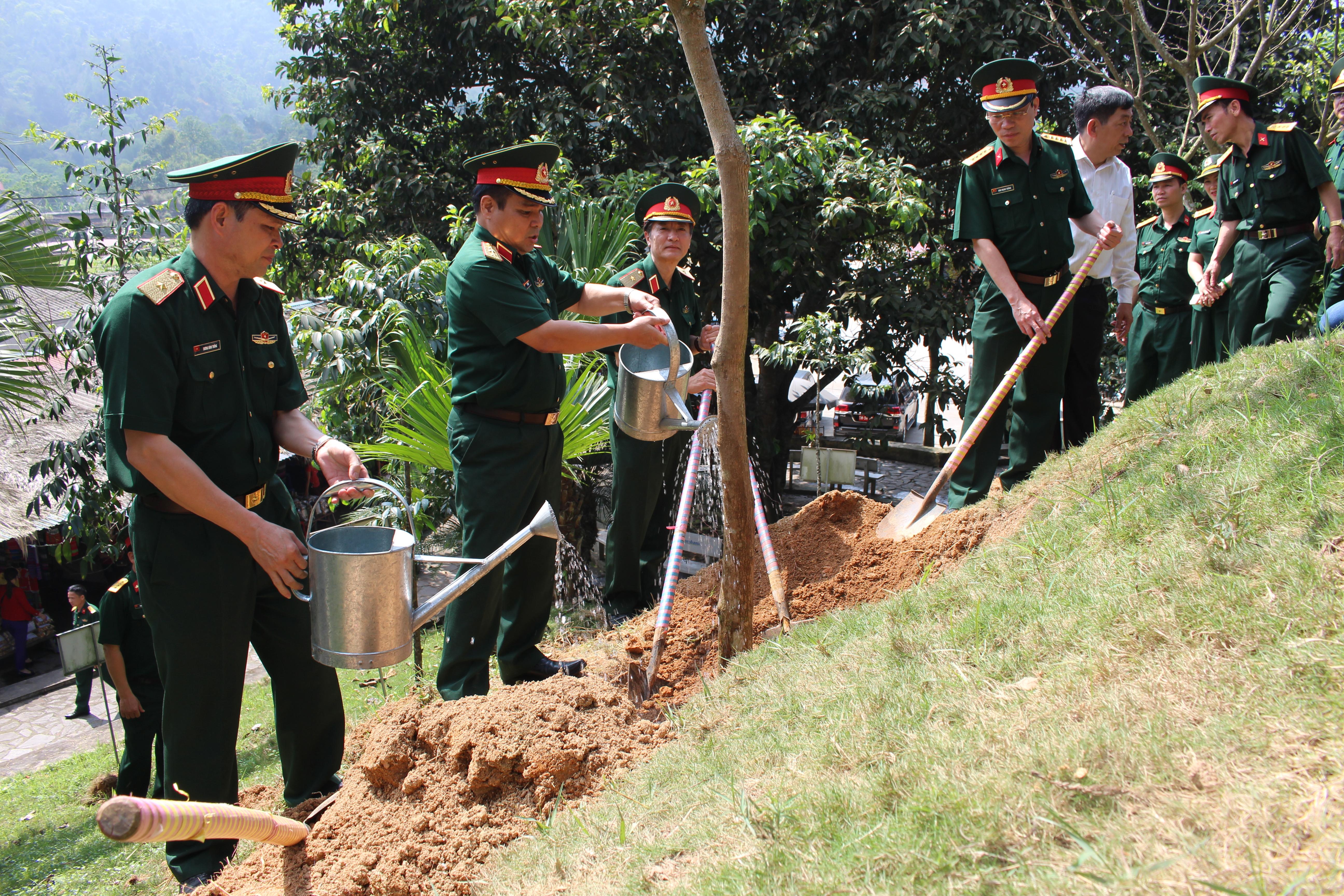 Kế thừa, phát huy kinh nghiệm xây dựng ATK Định Hóa