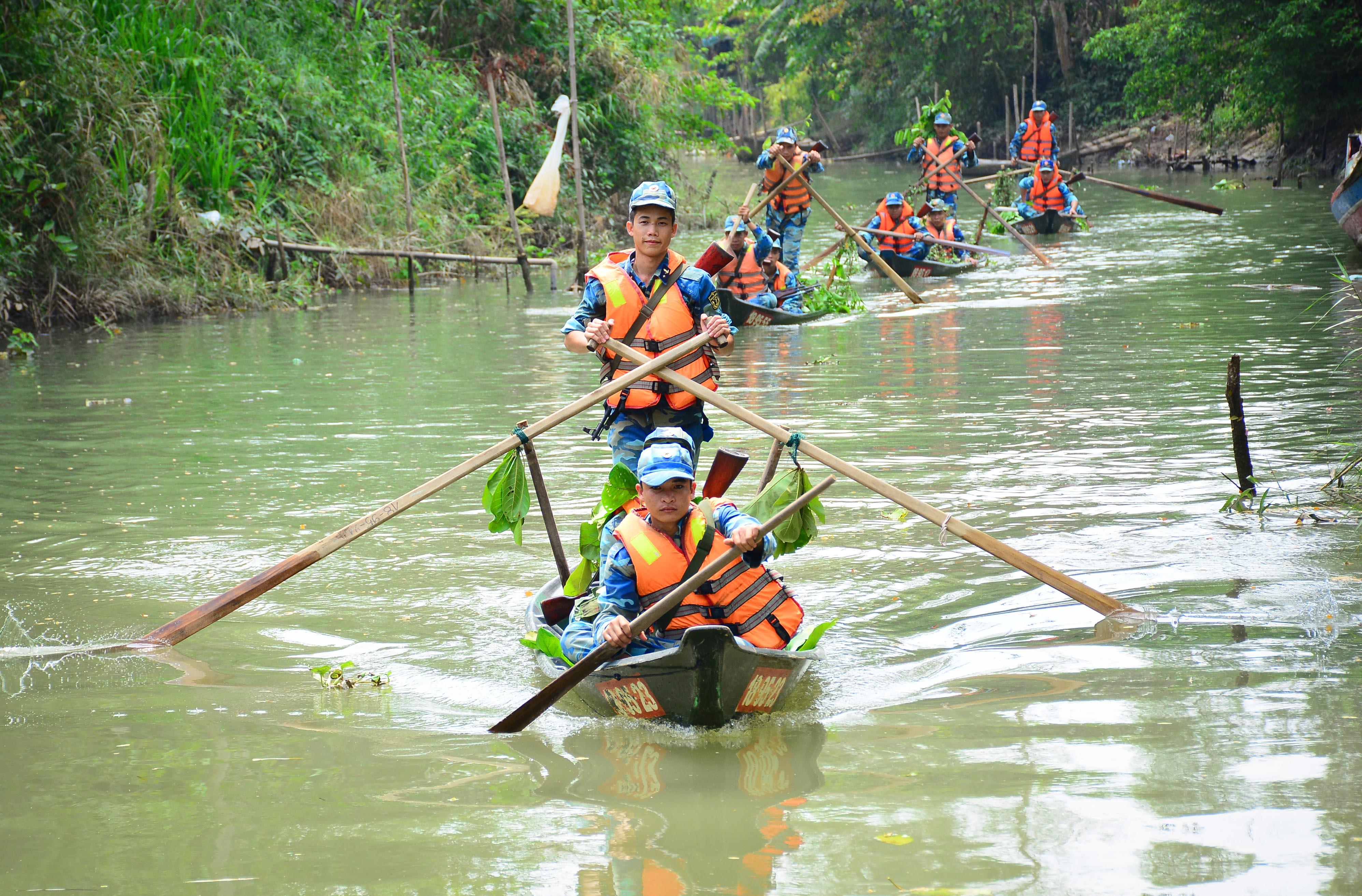  Nắm tâm tư để chủ động chia sẻ
