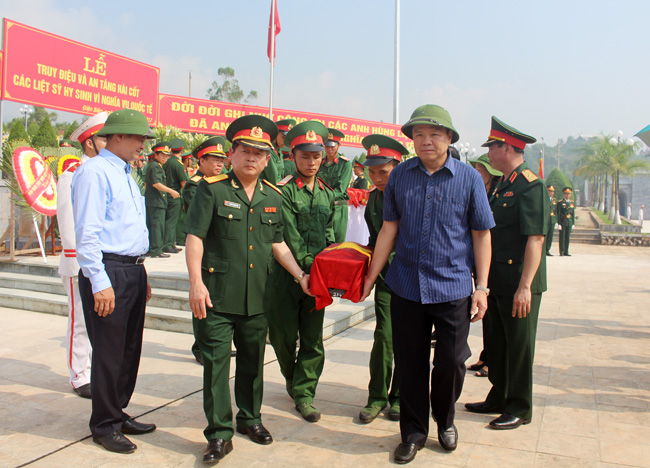 Tỉnh Điện Biên tổ chức Lễ đón nhận, truy điệu và an táng 30 hài cốt liệt sĩ