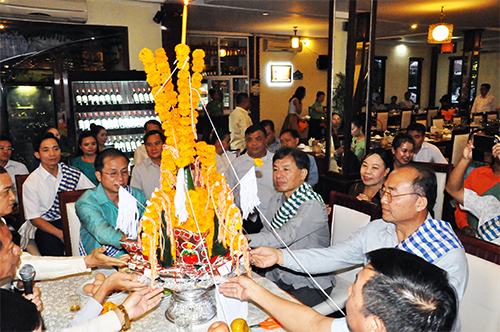 Bài 1: Đắm mình trong tình nghĩa anh em
