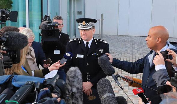 Nước Anh với nỗi lo 23.000 phần tử cực đoan sẵn sàng tấn công khủng bố
