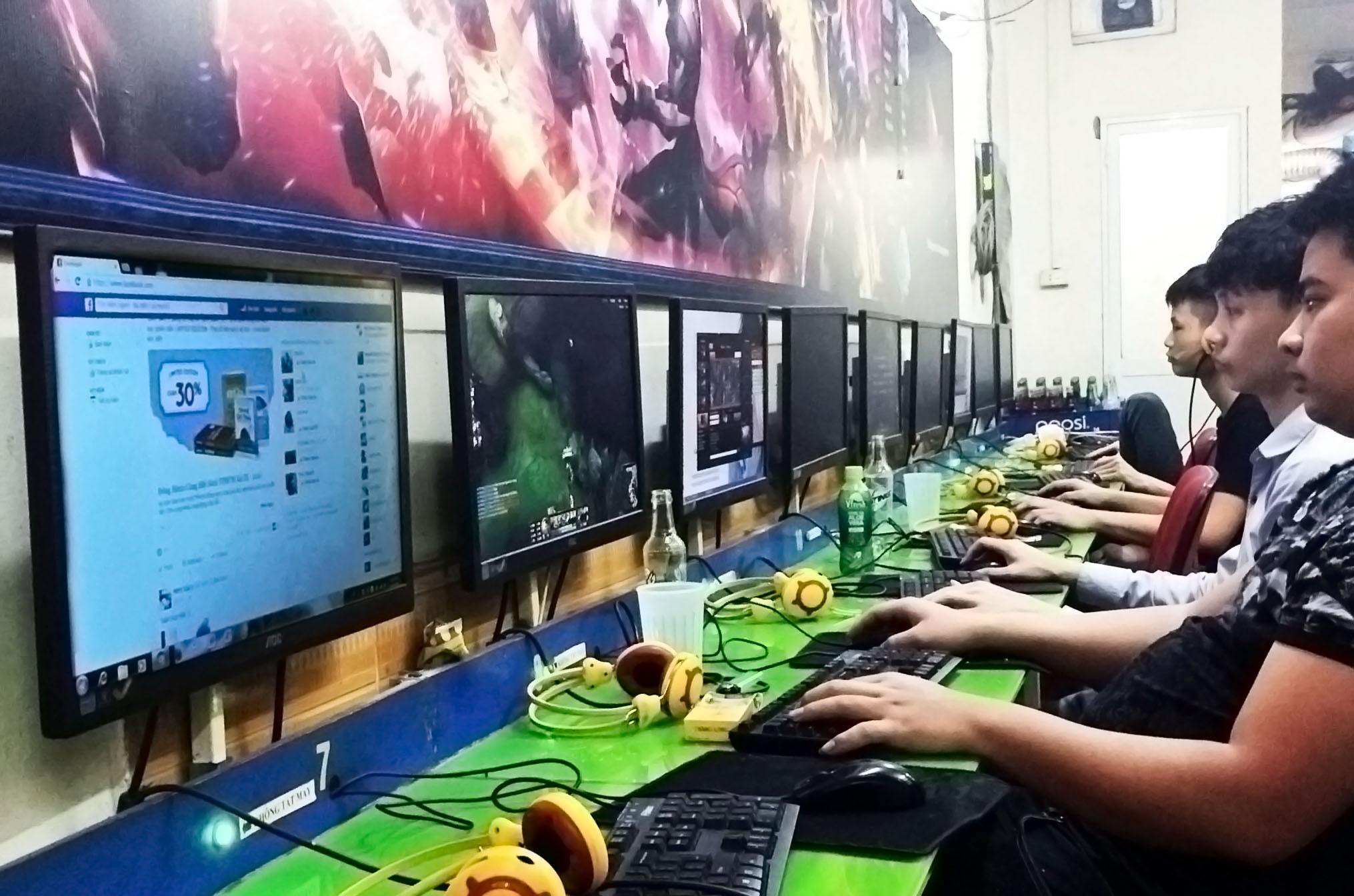 Bài 2: Còn đó những nỗi lo