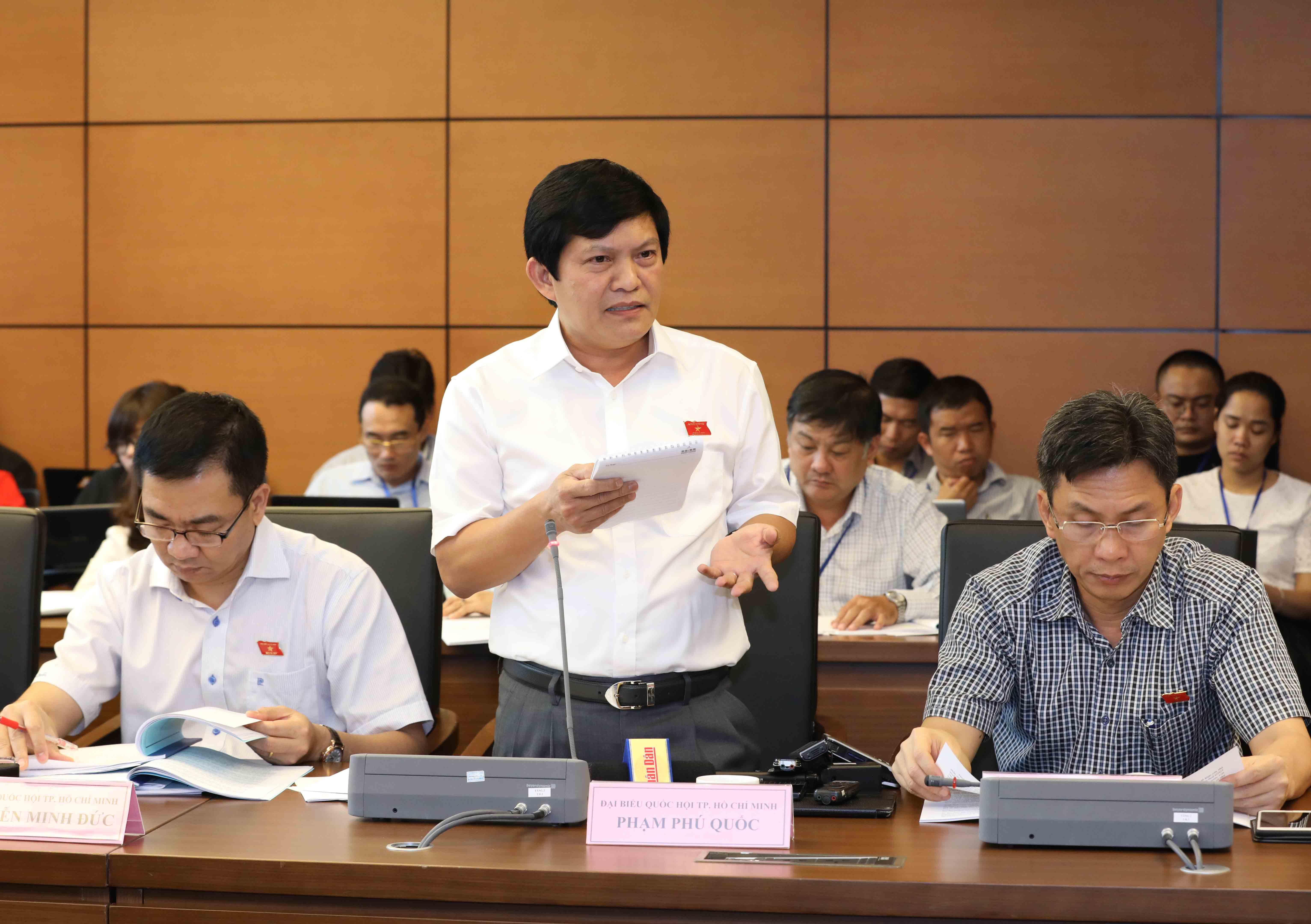 Đại biểu Quốc hội hiến kế quản lý chặt chẽ nợ công   