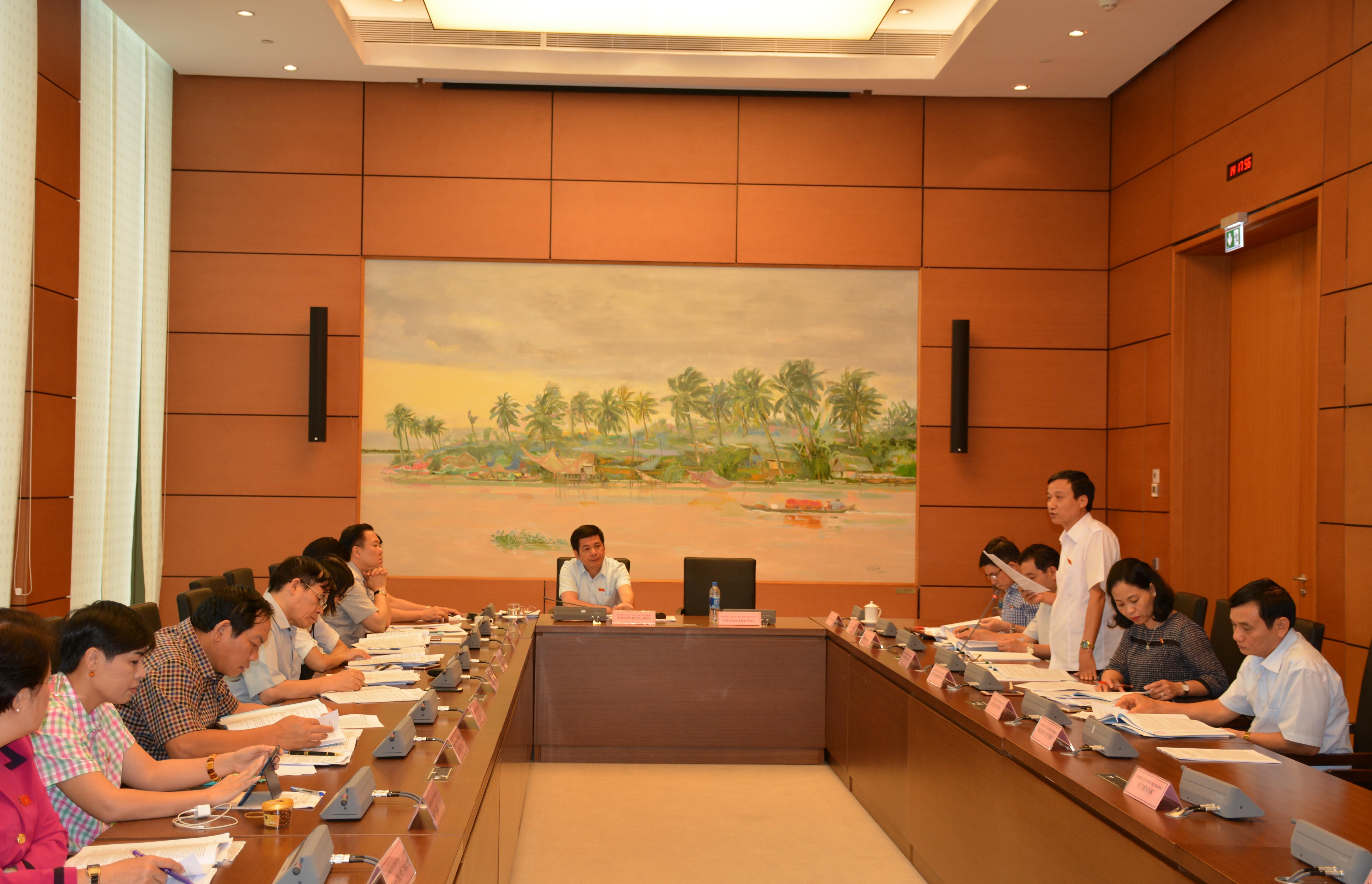 Đại biểu Quốc hội hiến kế quản lý chặt chẽ nợ công