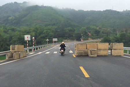 Thông tin từ đường dây nóng