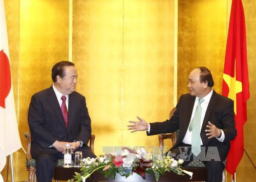 Thủ tướng Nguyễn Xuân Phúc tiếp Thống đốc tỉnh Ibaraki