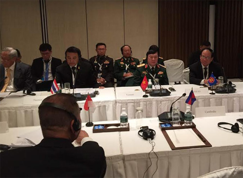 Bộ trưởng Quốc phòng Hoa Kỳ gặp gỡ Trưởng đoàn các nước ASEAN dự Đối thoại Shangri-La