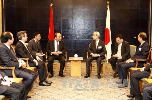 Thủ tướng Nguyễn Xuân Phúc gặp mặt một số nhà đầu tư lớn Nhật Bản
