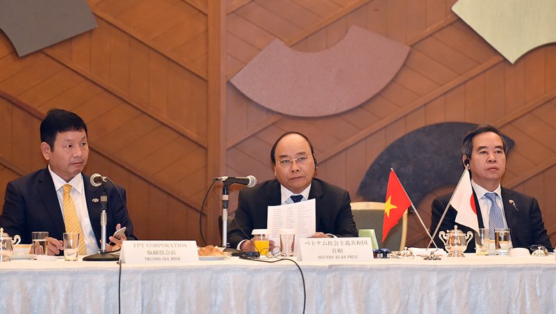 Thủ tướng Nguyễn Xuân Phúc tọa đàm với các doanh nghiệp công nghệ thông tin Nhật Bản