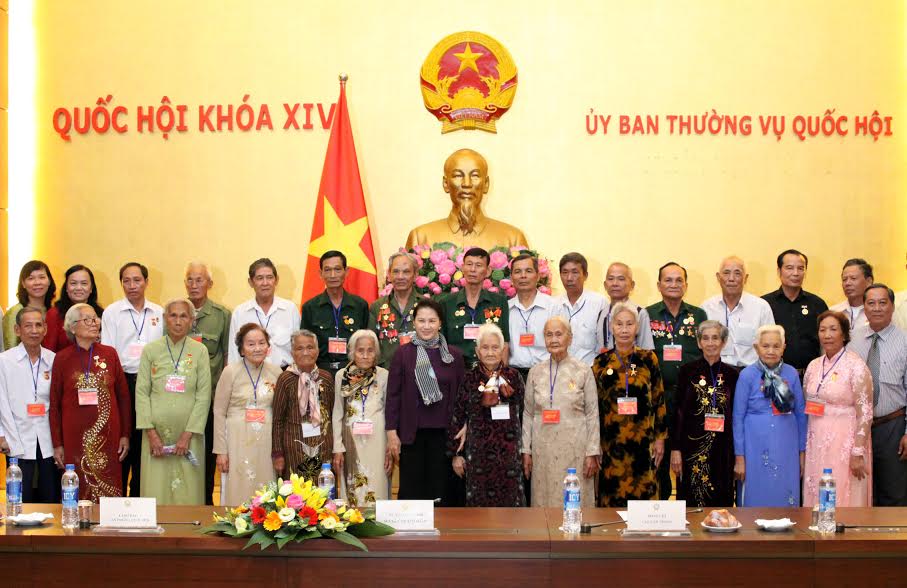 Trách nhiệm với người có công là vô hạn