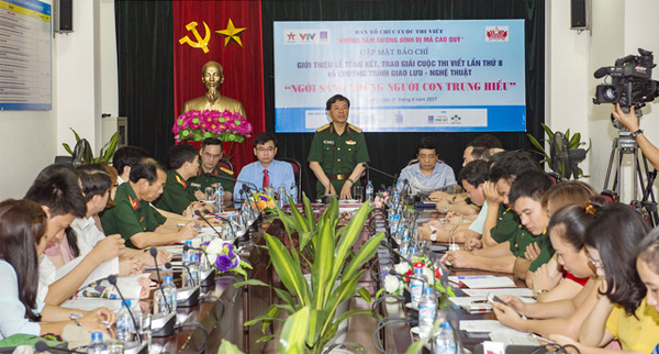 LÀM ĐẸP THÊM VƯỜN HOA 