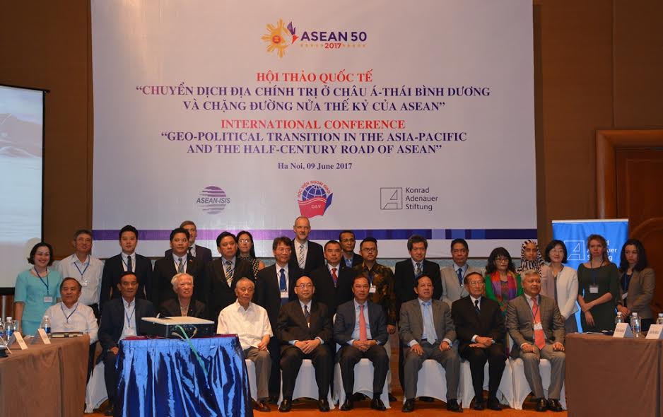 ASEAN là tổ chức hợp tác khu vực thành công nhất
