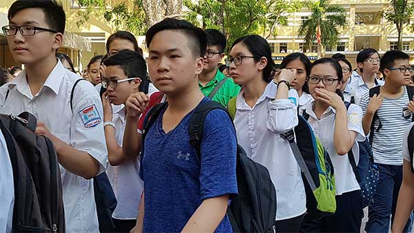 Đề thi môn Toán vào lớp 10 không quá khó
