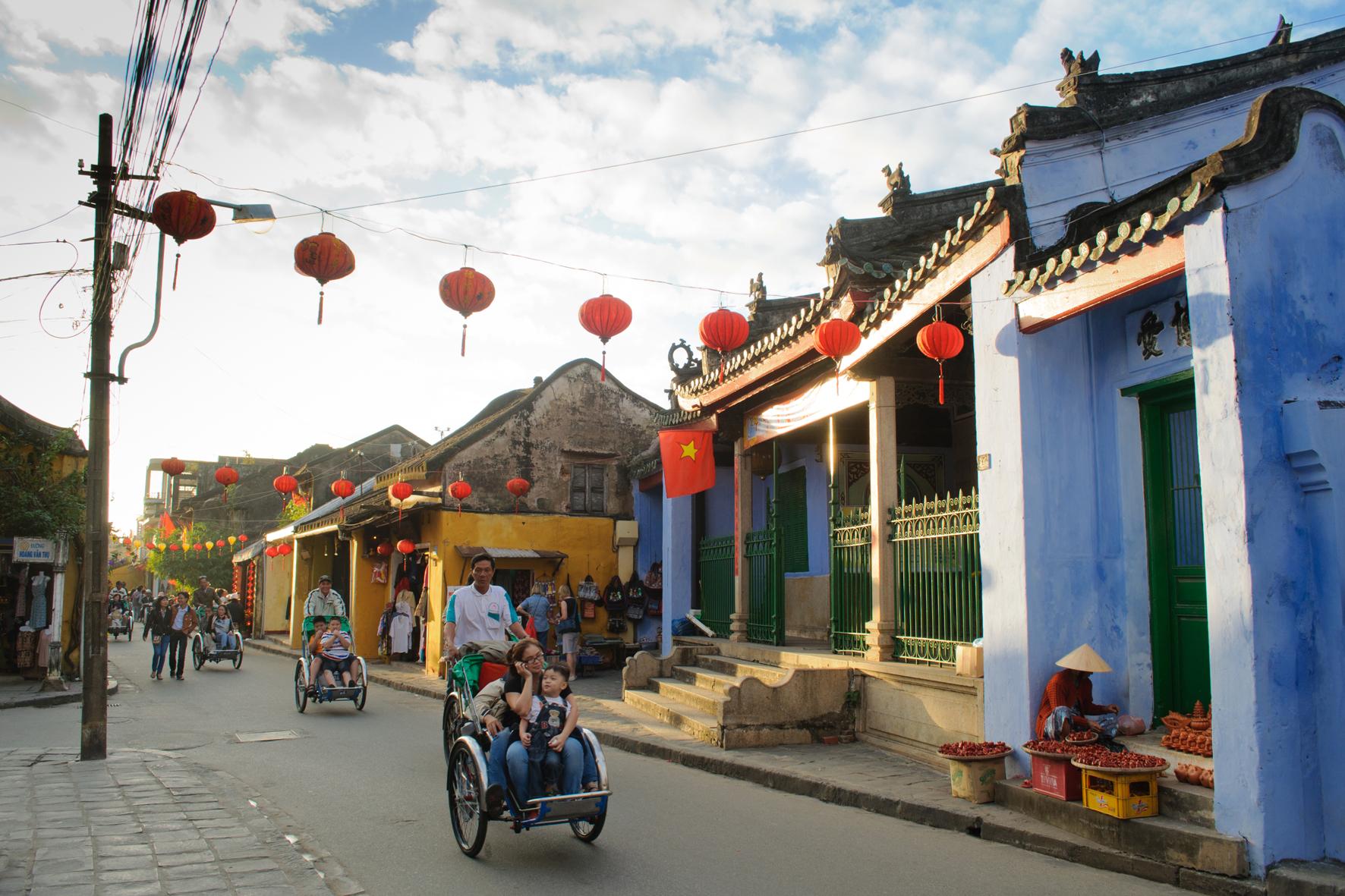 Tìm giải pháp để du lịch thành ngành kinh tế mũi nhọn   
